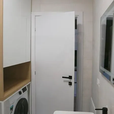 Apartamento Elegant Living In The Heart Of