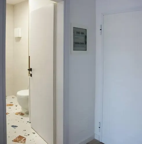 Elegant Living In The Heart Of شقة *